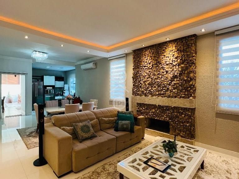 Casa em Pedra Branca, Palhoça. 3 quartos, 240m². Imagem 3 de 10